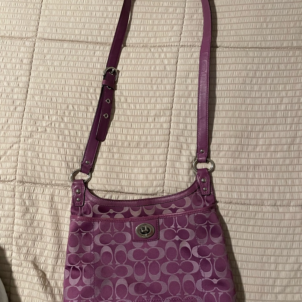 Coach Penelope Optic Hippie Canvas Crossbofy Bag iRich Purple Leather Trim